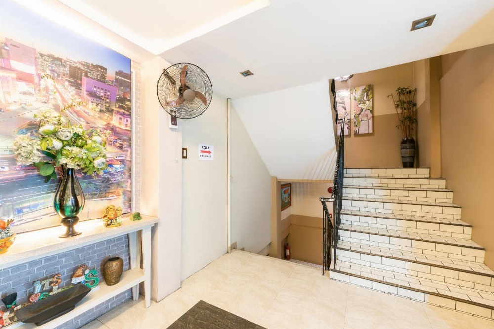 OYO 191 Paradise Apartelle